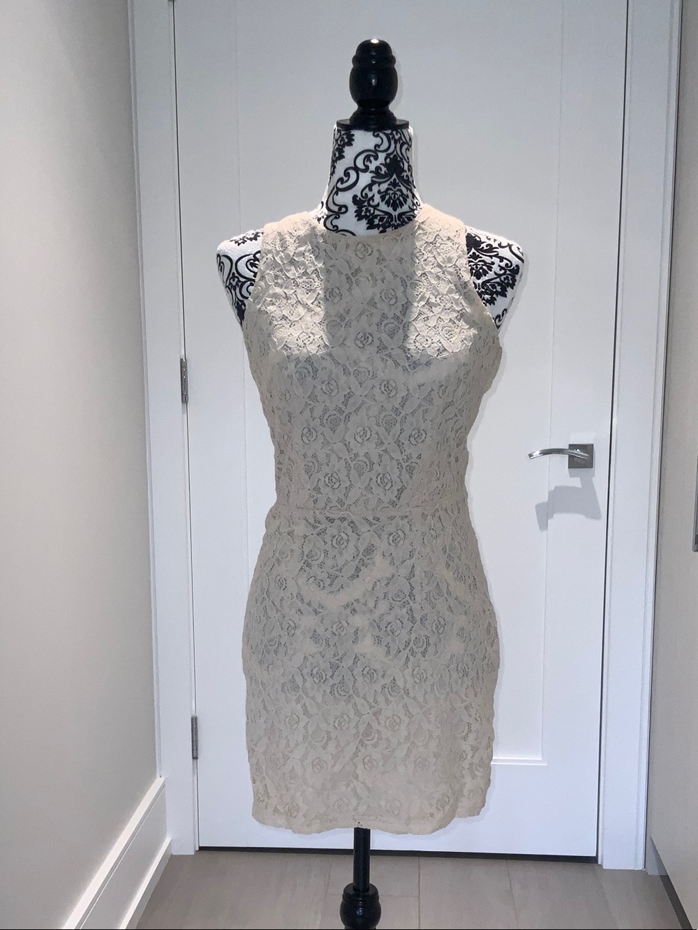 Divided Keyhole Lace Mini Dress in Ivory